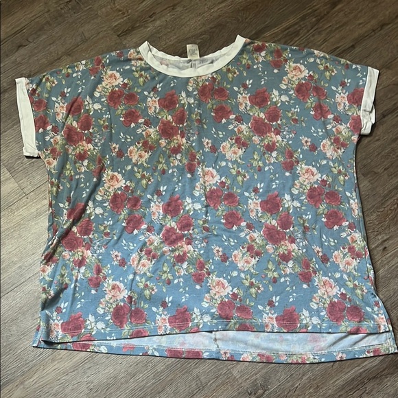 Floral women Shirt - Blue and Red - Picture 1 of 4